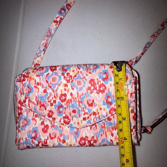 Sonoma Red and Blue Floral Clutch - Picture 5 of 10